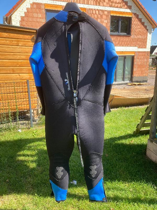 Dive Suit 2 wetsuits Aqualung Balance Comfort size 26, 5.5 + 7 mm