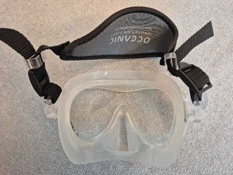 ABC NEUE Tauchmaske Oceanic Mini Shadow Clear / ICE / Transparent für schmale Gesichter