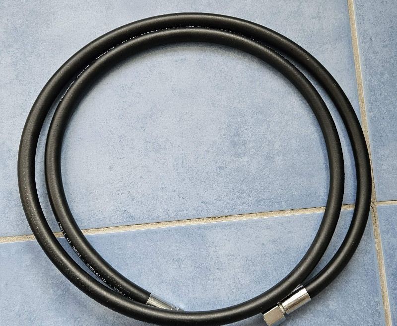 Tauchausrüstung Mitteldruckschlauch Gummi 150cm f Oktopus Atemregler schwarz 35 Bar