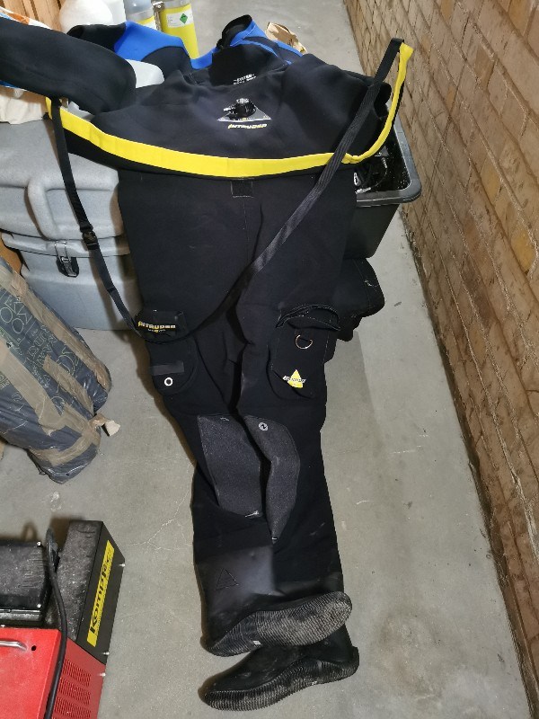 Dive Gear Complete diving equipment – professional bundle incl. compressor & drysuits – pick-up in Berlin from July 20