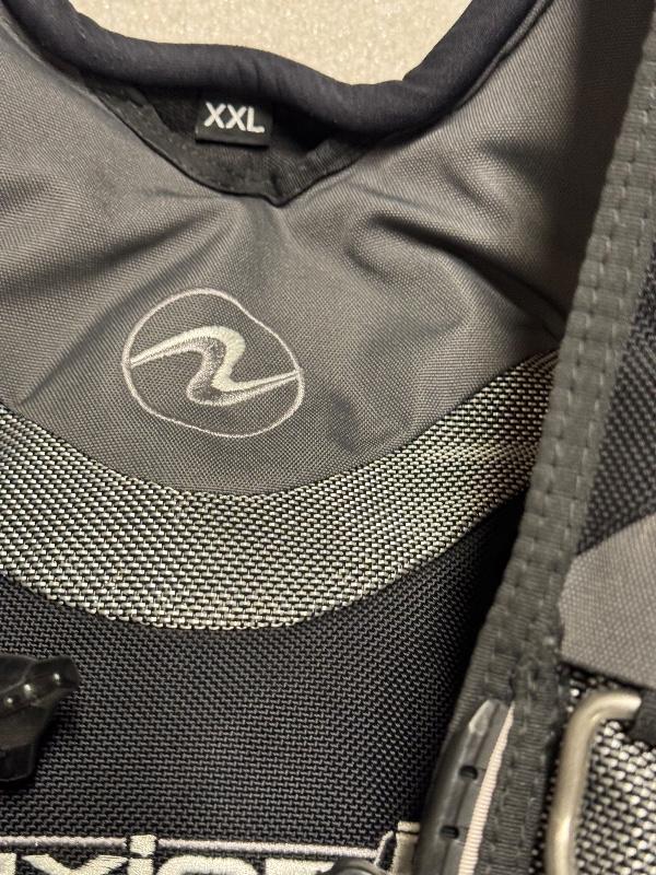 Tarierjacket Seaquest / Aqualung Axiom mit I3 in XXl