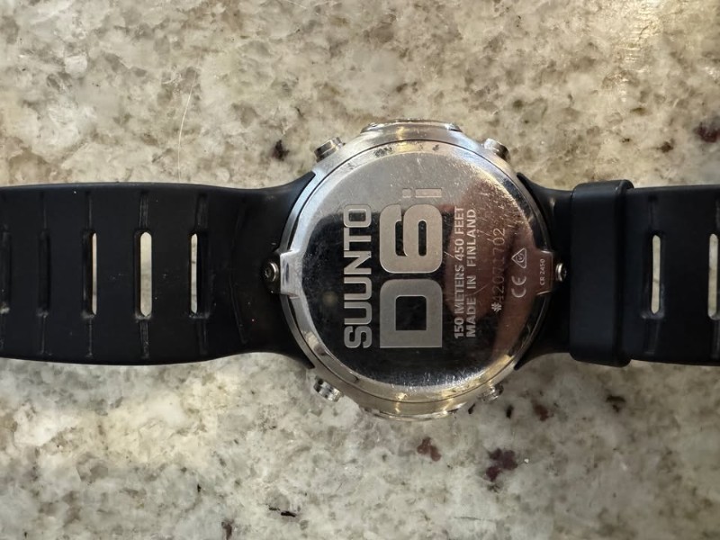 Reise ScubaPro MK17 with ScubaPro R395 Second stage and R285 Octopus PLUS EXTRAS