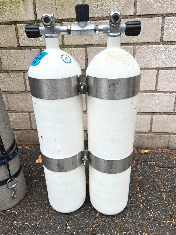 Tauchflasche/Blei Technische Tauch-Doppelgeräte D8,5 – D12 – D18 zu verkaufen 