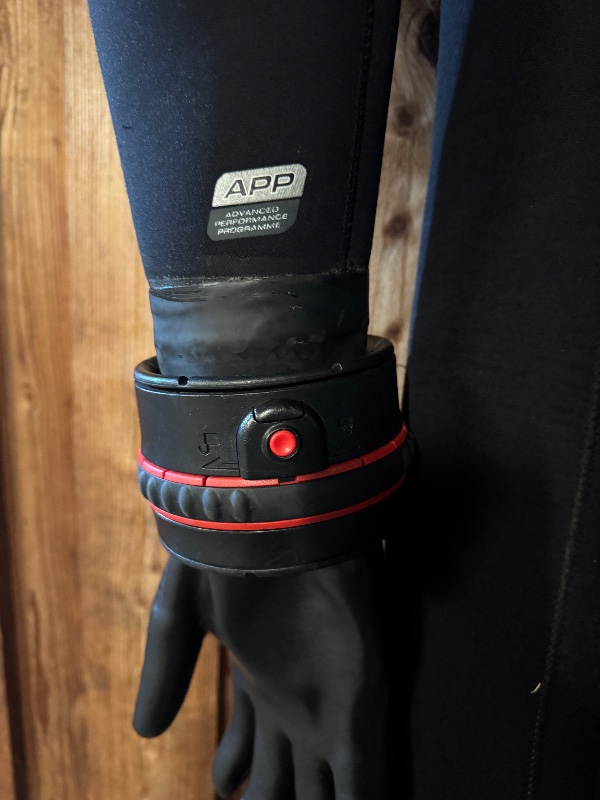 Dive Suit Waterproof D70sc in ML with glove system