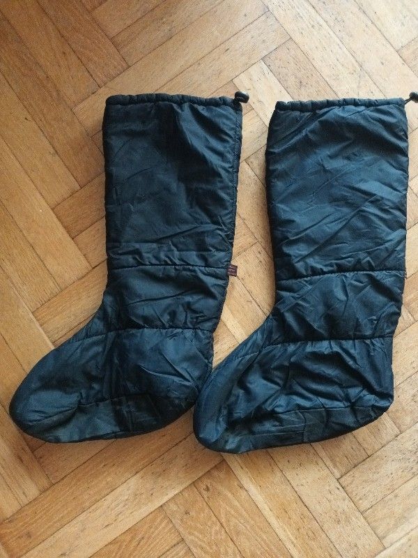 Tauchanzug 2x Unterzieher und Unterziehfüsslinge