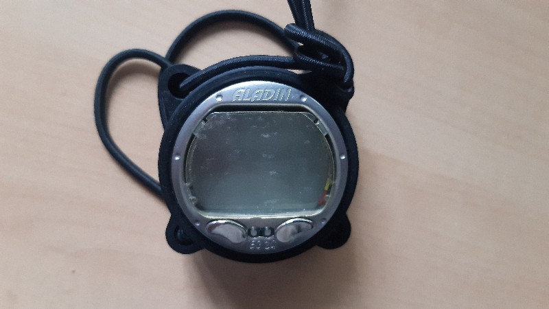 Dive Computer/Watch Dive computer Aladin TEC 2G incl. bungee holder