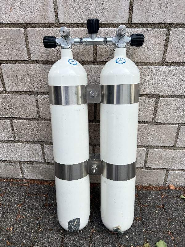 Tauchflasche/Blei Technische Tauch-Doppelgeräte D8,5 – D12 – D18 zu verkaufen 