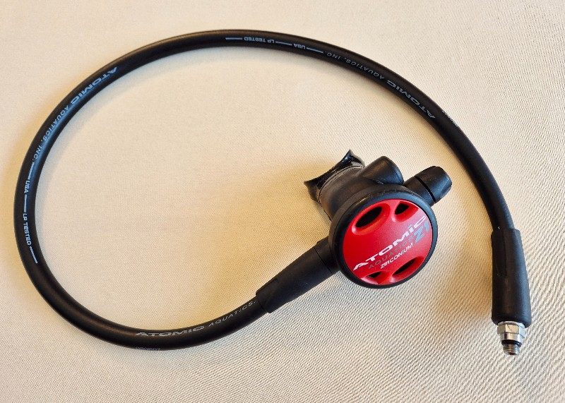 Regulator Atomic Aquatics B1 Z1 Z2 Regulator Octopus with INT Connector plus DIN Adapter