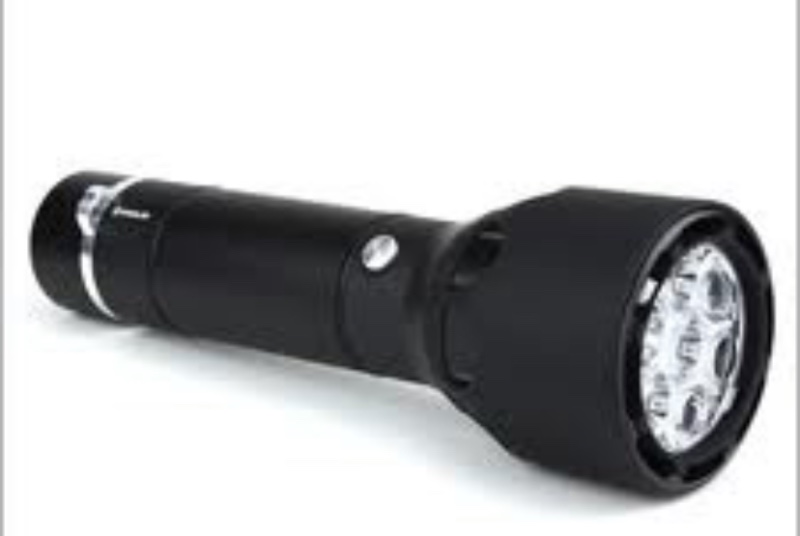 Tauchlampe WiseONE Black Edition 5000lm