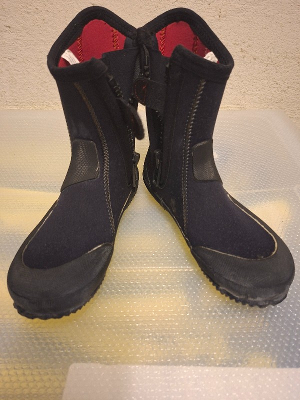 Dive Gear Booties Aqualung Superzip Ergo Size 35
