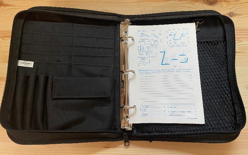 Tauchausrüstung Gebrauchtes, sehr gut erhaltenes Logbuch fürs Tauchen.